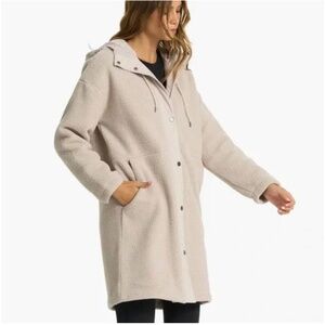 Vuori Sherpa Hooded Trench coat top s fits m too